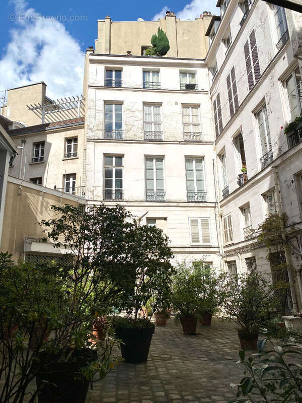 Appartement à PARIS-6E