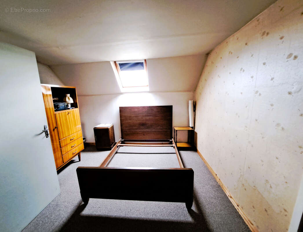 Maison à PONT-SUR-YONNE