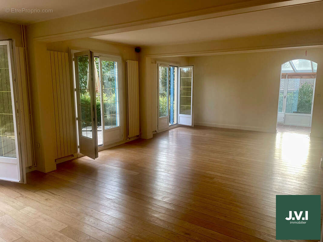 Maison à MONTMORENCY