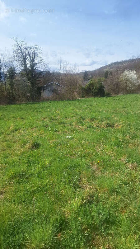 Terrain à VAULNAVEYS-LE-HAUT