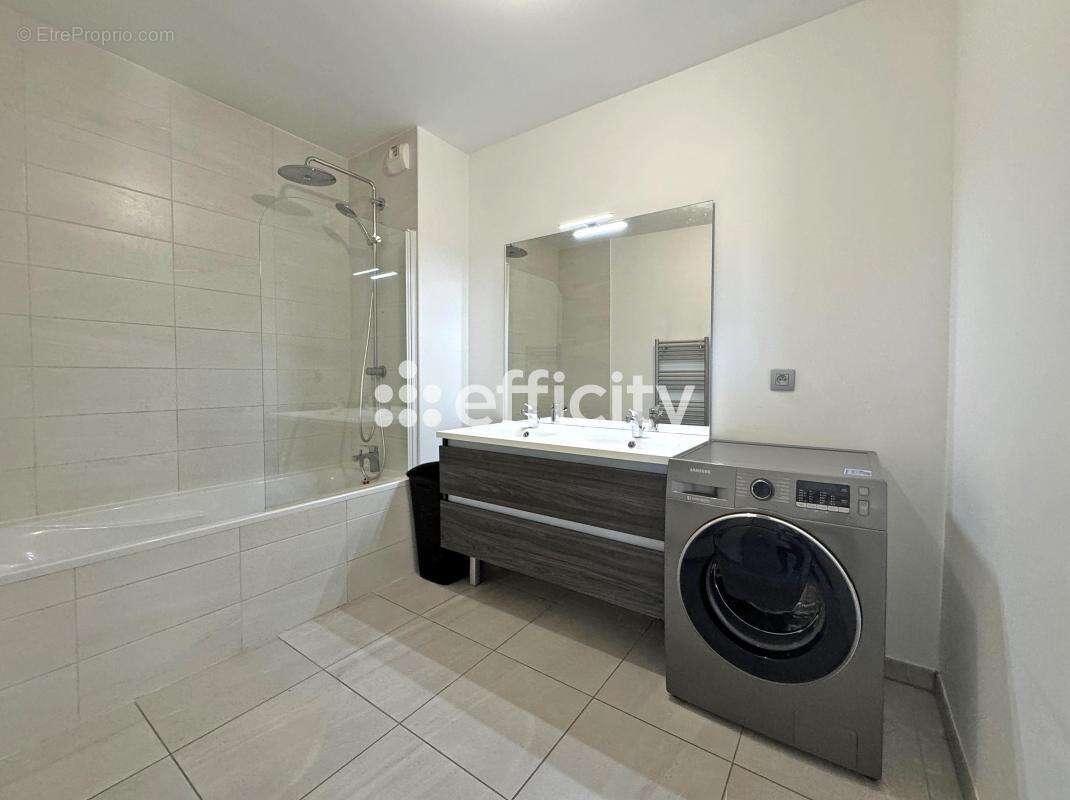 Appartement à MARSEILLE-12E