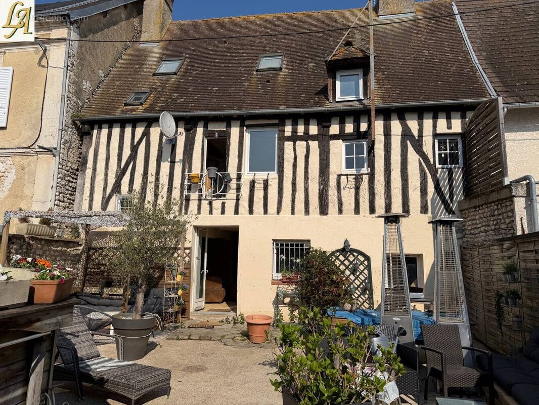 Maison à PACY-SUR-EURE