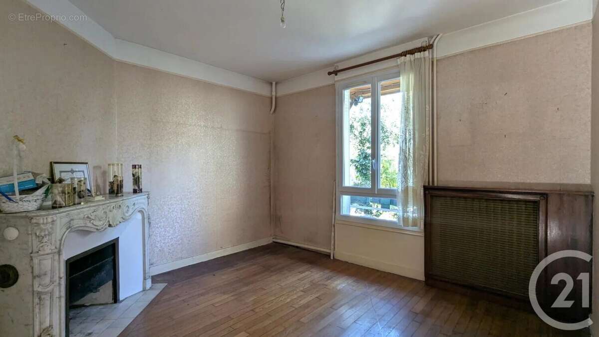 Maison à CHAMPIGNY-SUR-MARNE