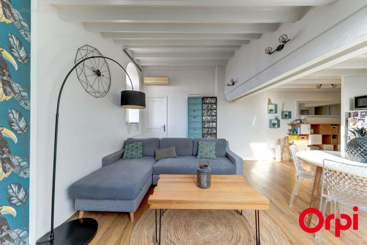 Appartement à SATHONAY-CAMP