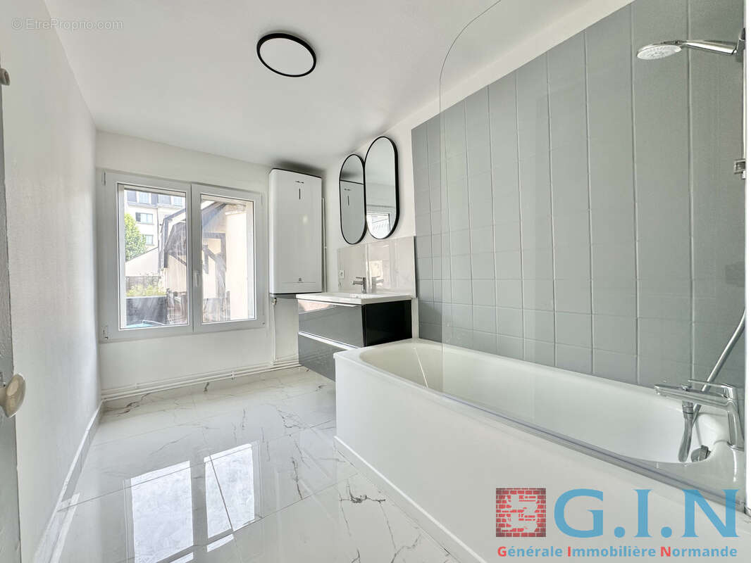 Rouen secteur prefecture / place du vieux-marche / appartement 4 chambres - photo 11