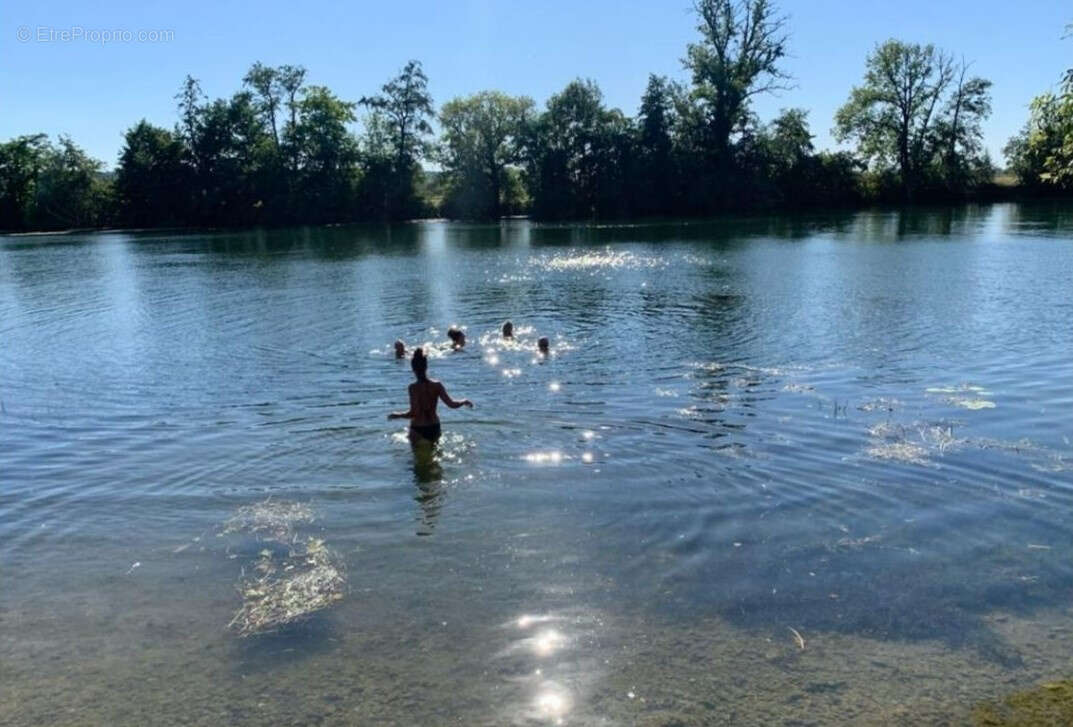 Maison à PONT-SUR-YONNE