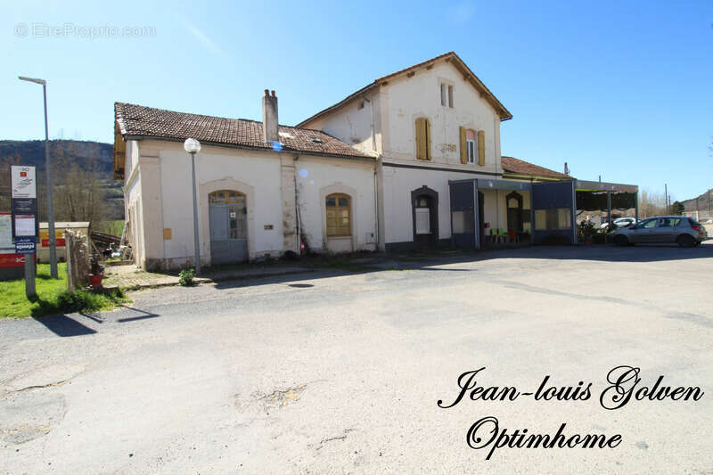 Appartement à TOURNEMIRE