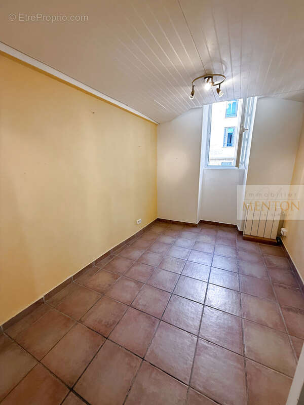 Menton centre en duplex 3/4 pièces terrasse - photo 3