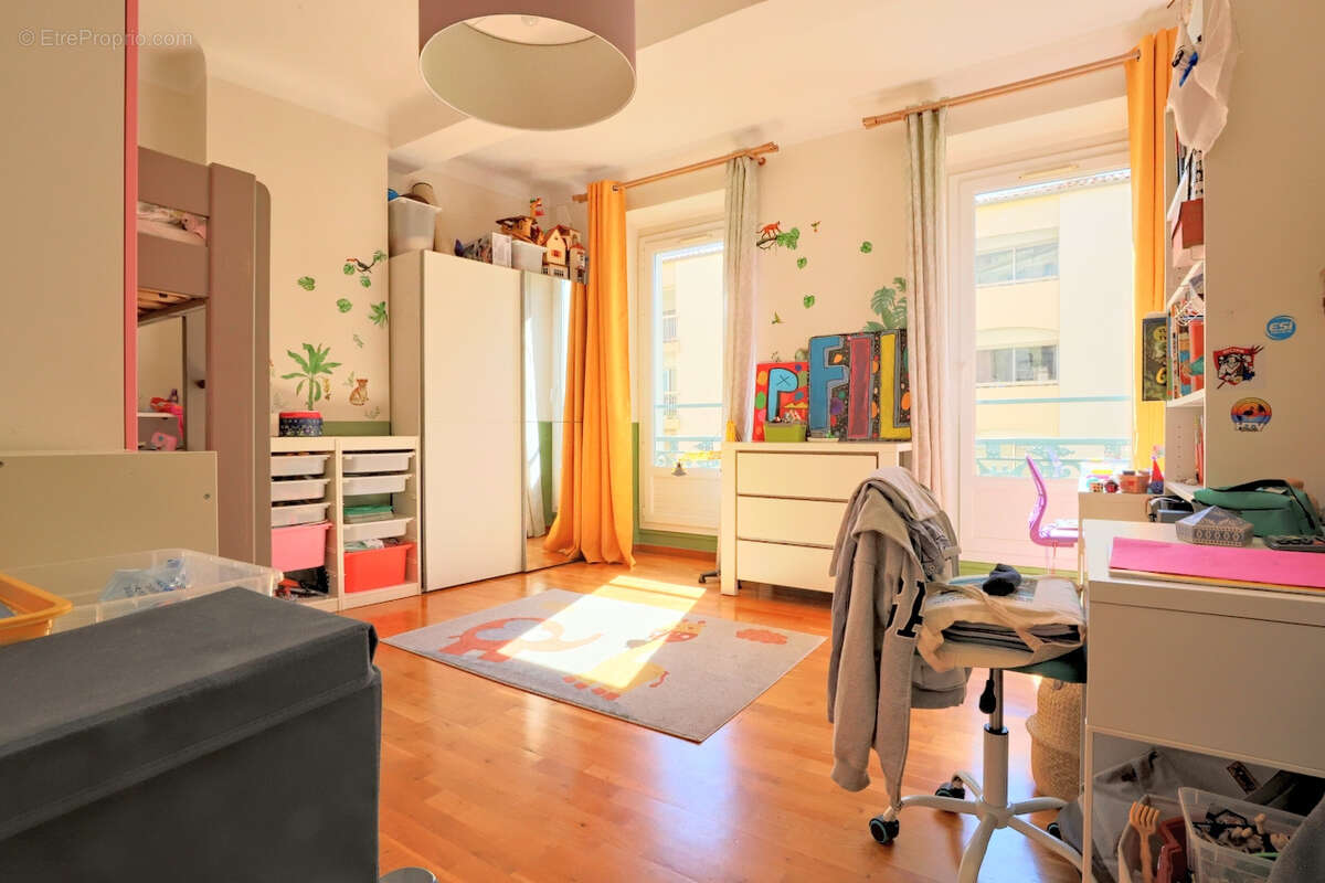 Appartement à HYERES