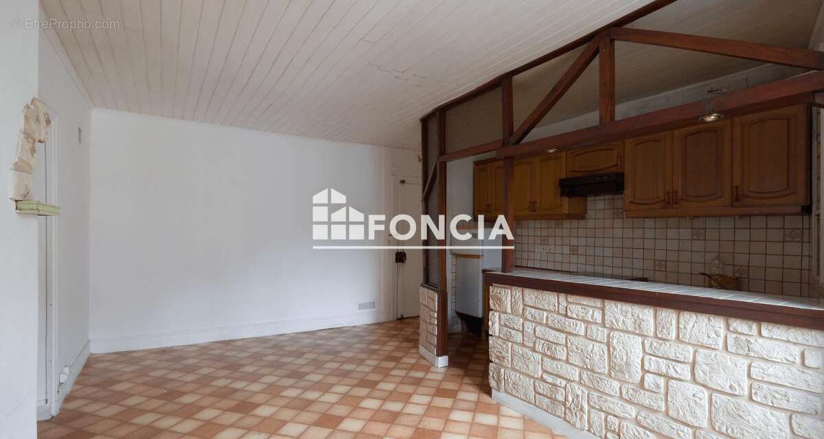 Appartement à CORBEIL-ESSONNES