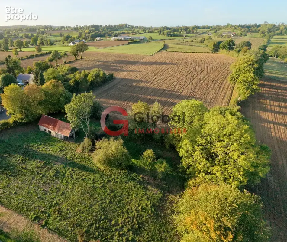 Bâtisse en pierre à réhabiliter sur grand terrain de 4000 m2 env. - photo 3