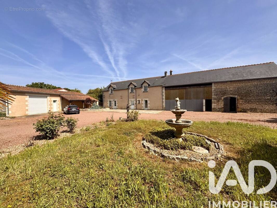 Photo 1 - Maison à POUANT