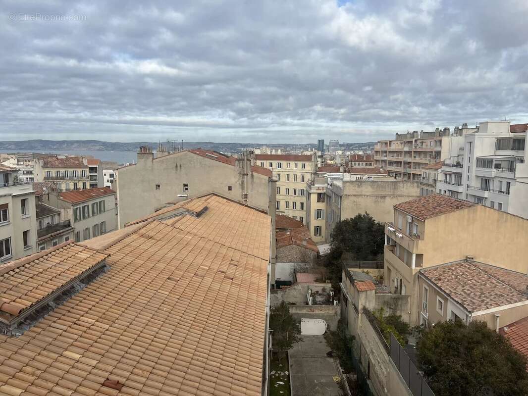 Appartement à MARSEILLE-7E