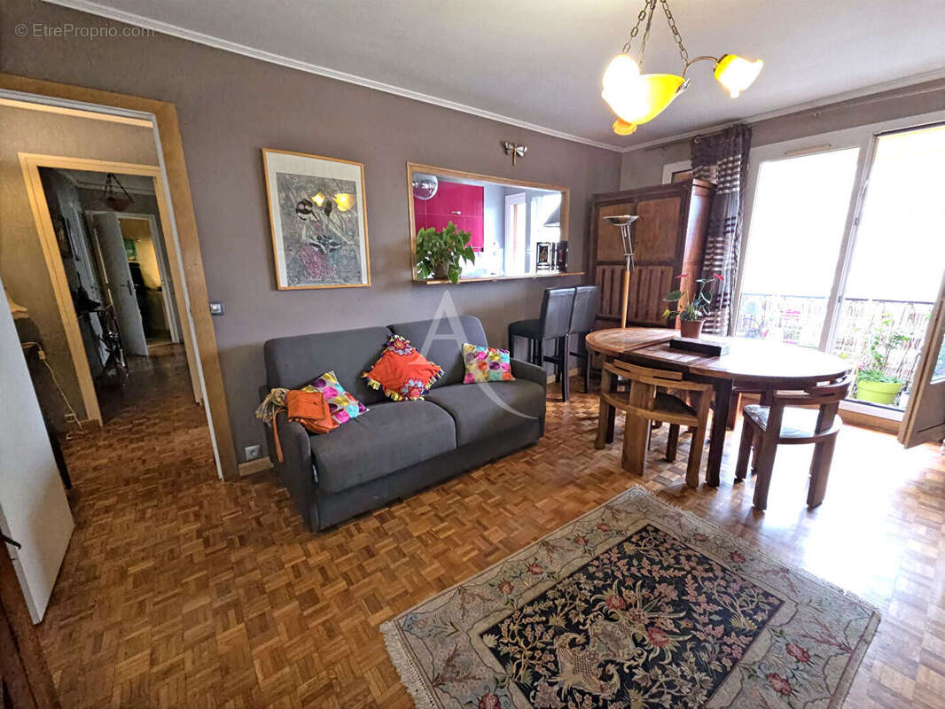 Appartement à CHATILLON