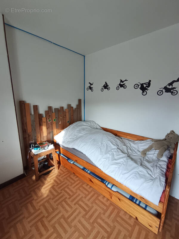 Appartement à SOURCIEUX-LES-MINES