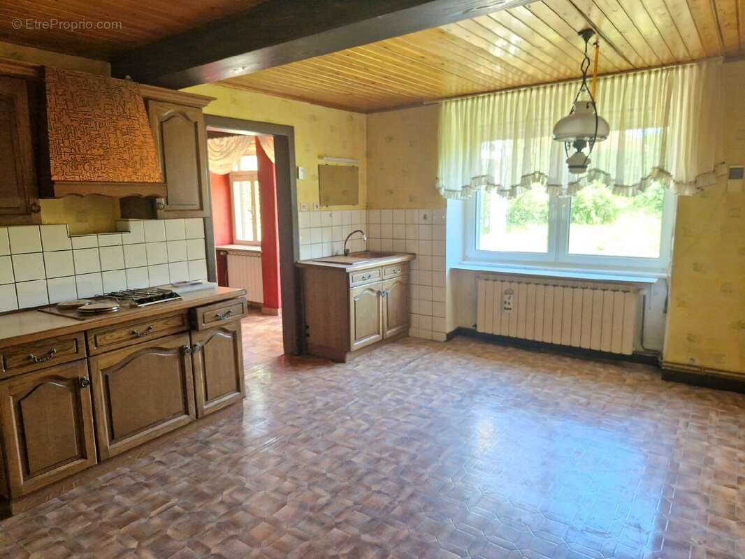 Maison à PUTTELANGE-AUX-LACS