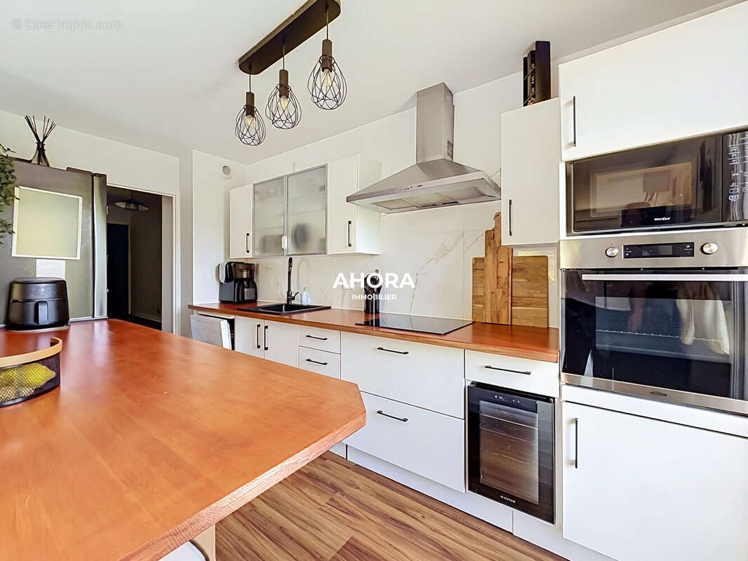 Appartement à MARSEILLE-9E