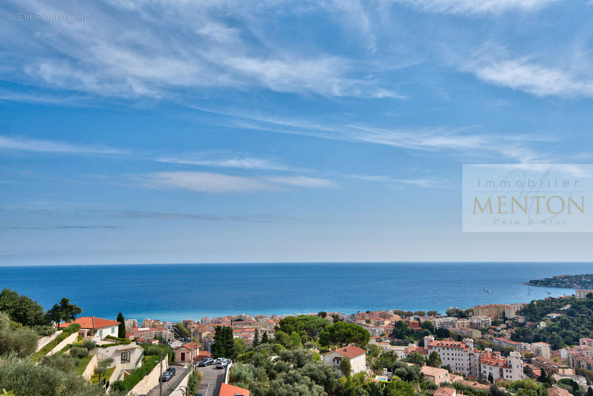 Menton - quartier  annonciade -  3 villas - vue panoramique mer - piscine 1800m terrain  - parkings - photo 3