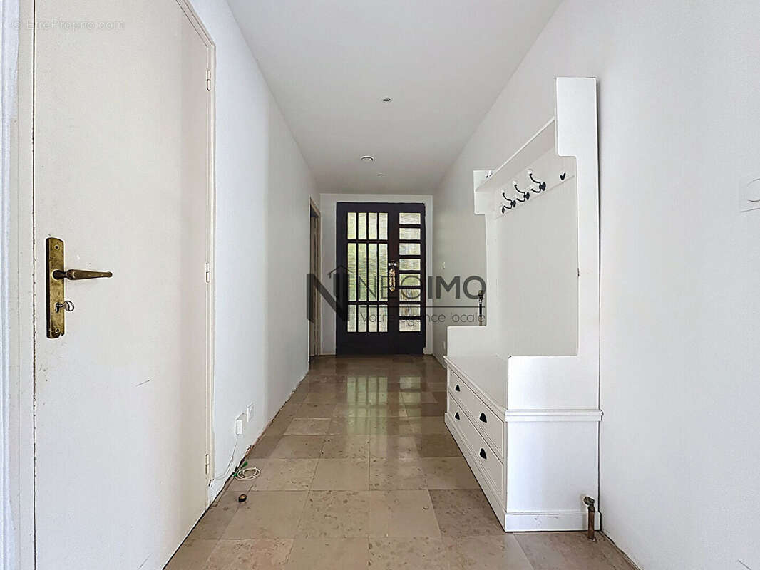 Maison à NEUFCHATEAU