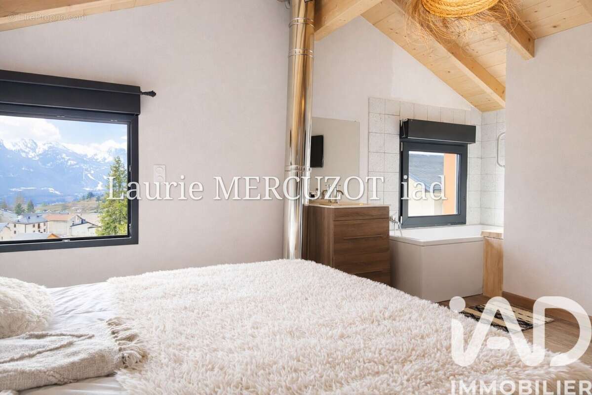 Maison 106 m² à La Llagonne  - photo 9