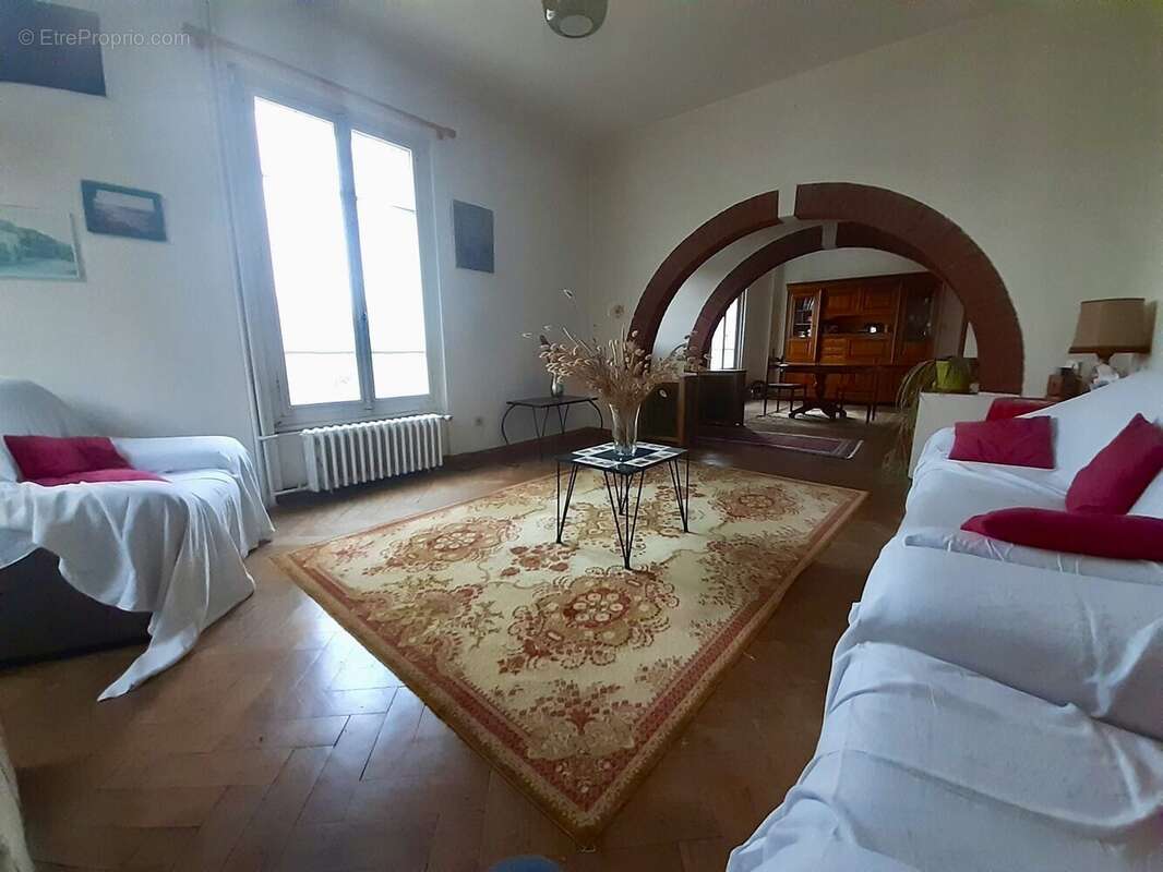 Maison à BONNIERES-SUR-SEINE