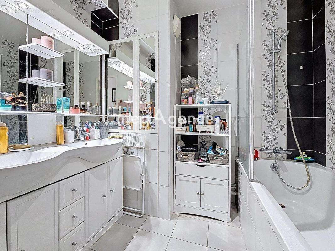 Appartement à FLINS-SUR-SEINE