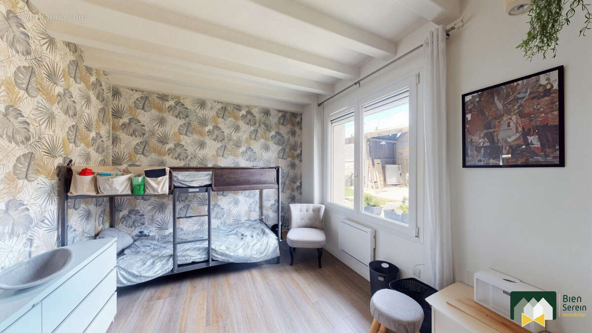 Chambre 1 - Maison à COLTAINVILLE