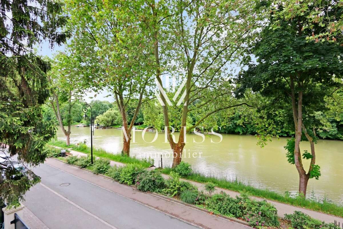 Maison à LE PERREUX-SUR-MARNE