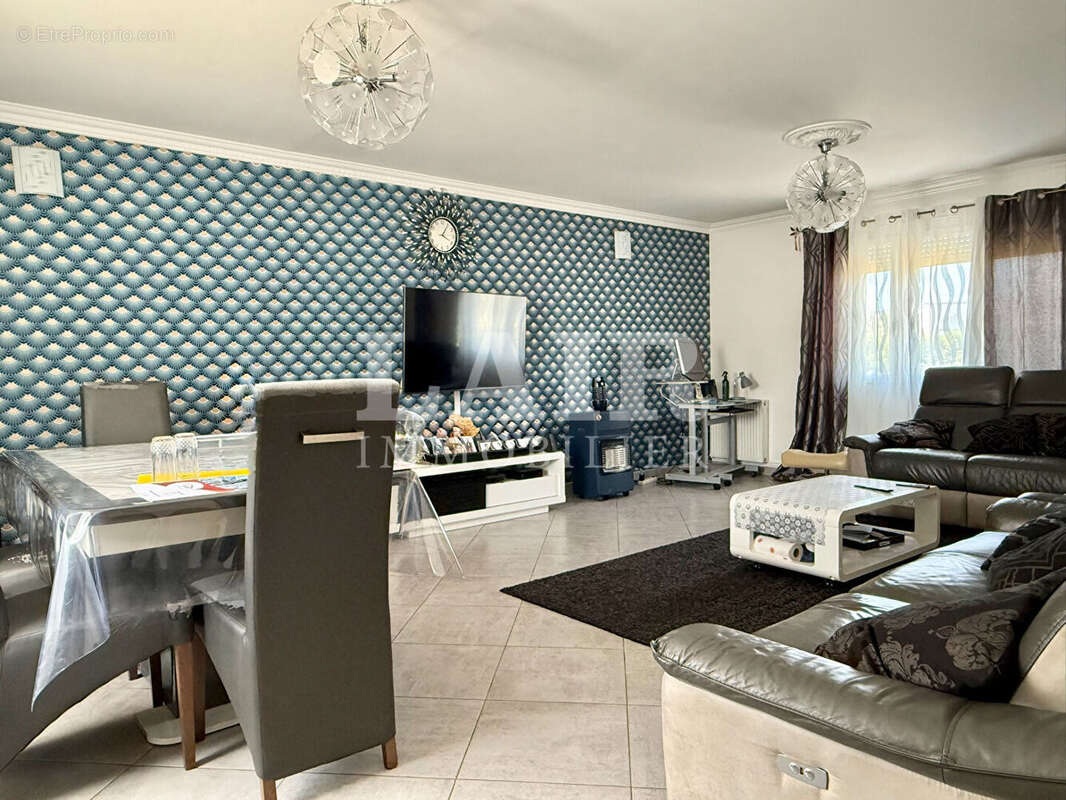 Pavillon de 146m² à vendre à Alençon - Réf 15488 - photo 4