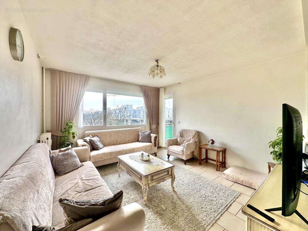 Appartement à RIS-ORANGIS