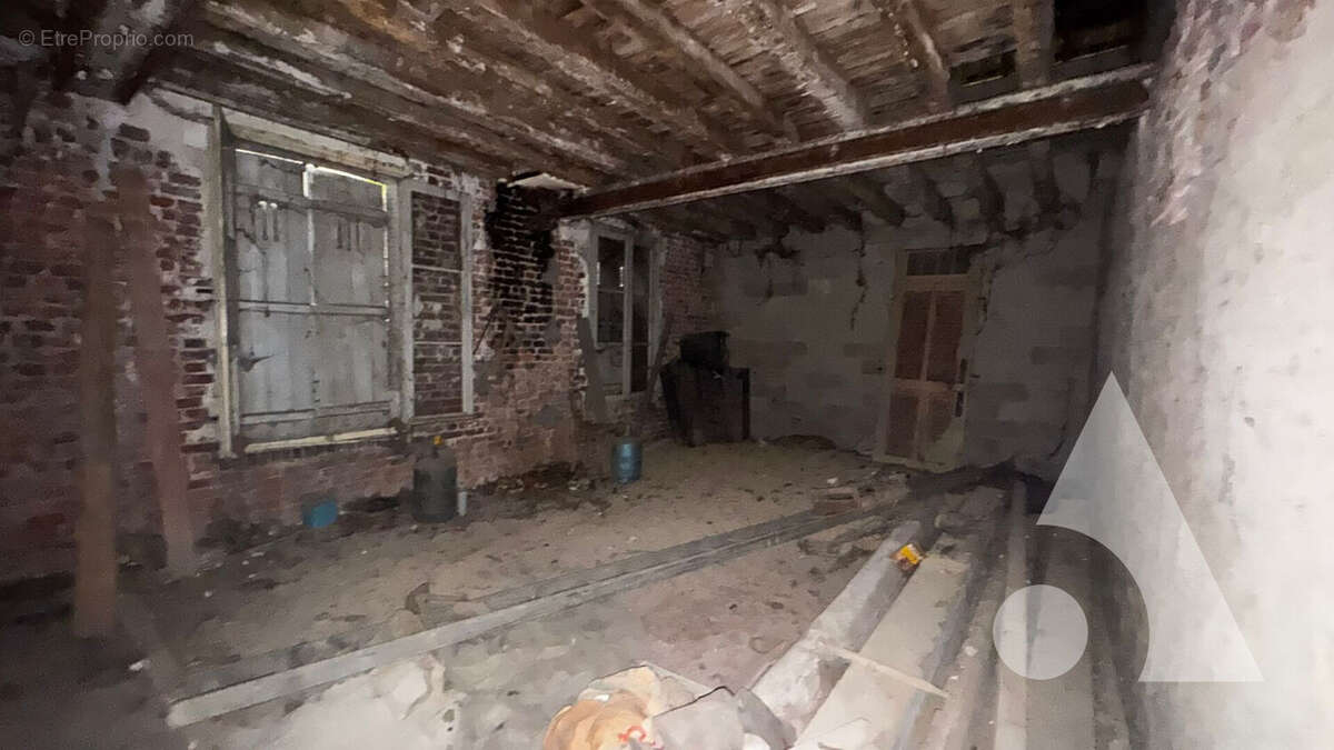 Terrain à CREPY-EN-VALOIS