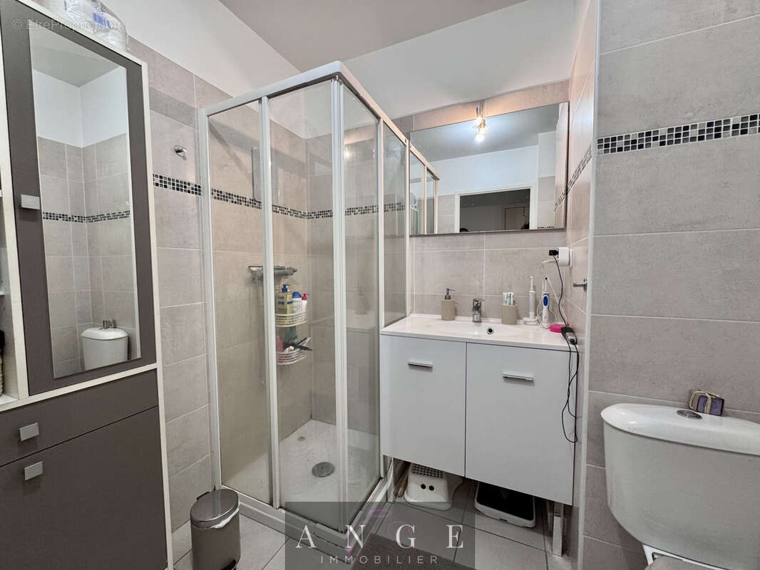 Appartement à CUERS