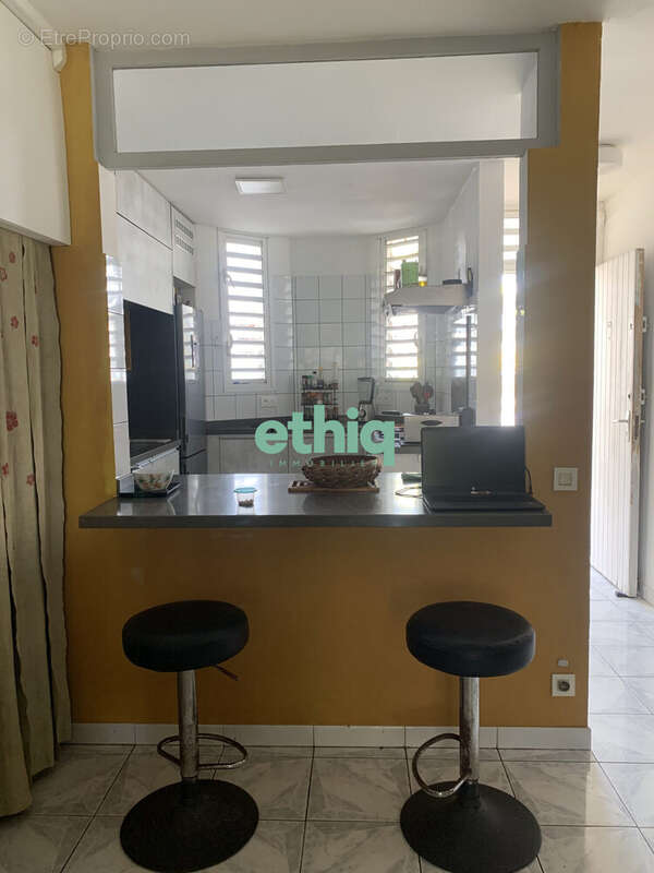 Maison à PETIT-BOURG