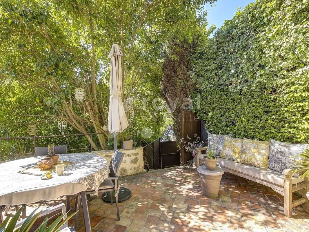 Maison à MOUGINS