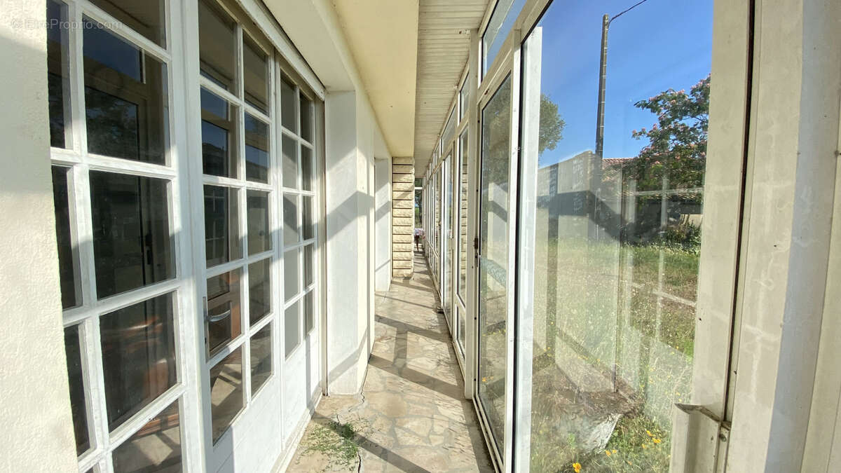 Maison à CHENAC-SAINT-SEURIN-D&#039;UZET