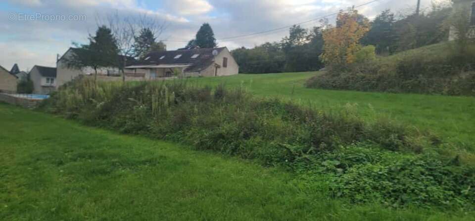 Terrain à VILLECERF