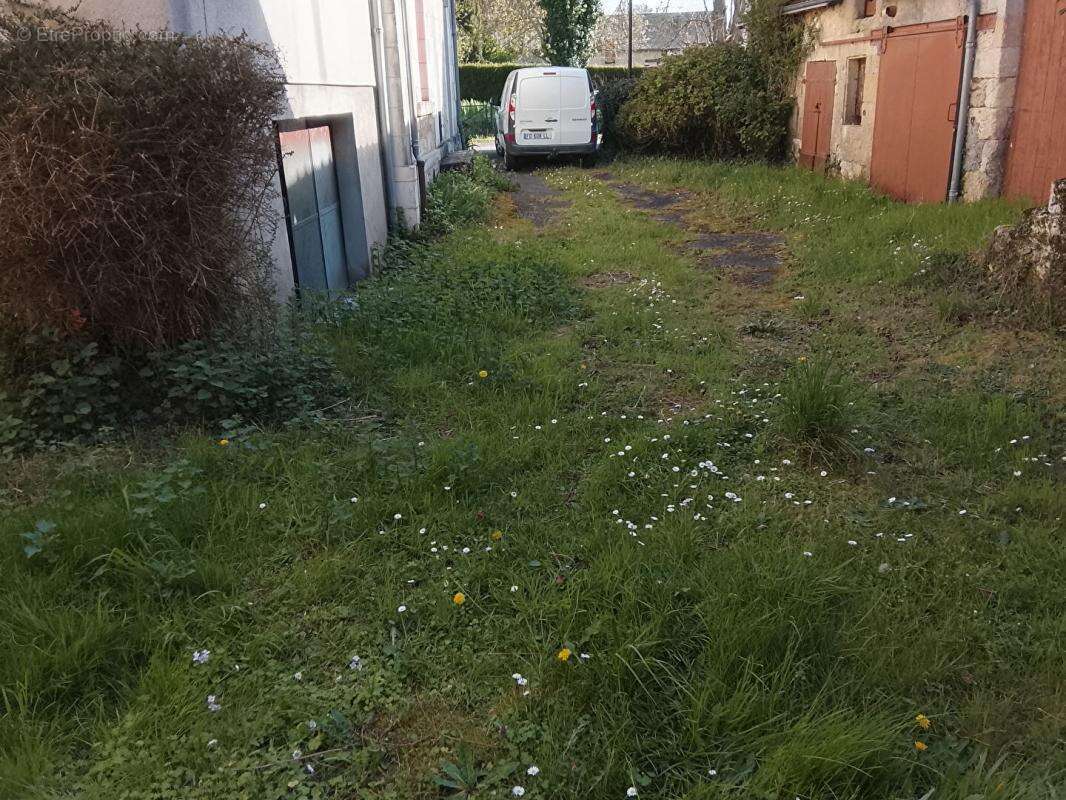 Maison Le  Petit Pressigny 8 pièce(s) 200 m2 - photo 18