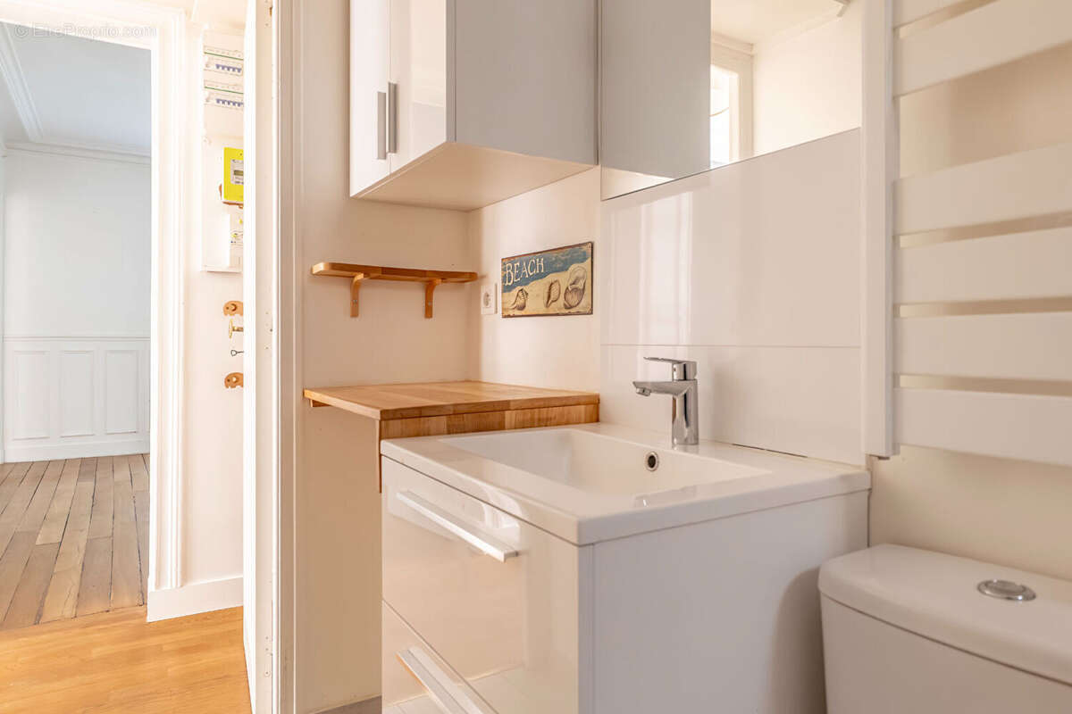 Appartement à PARIS-18E