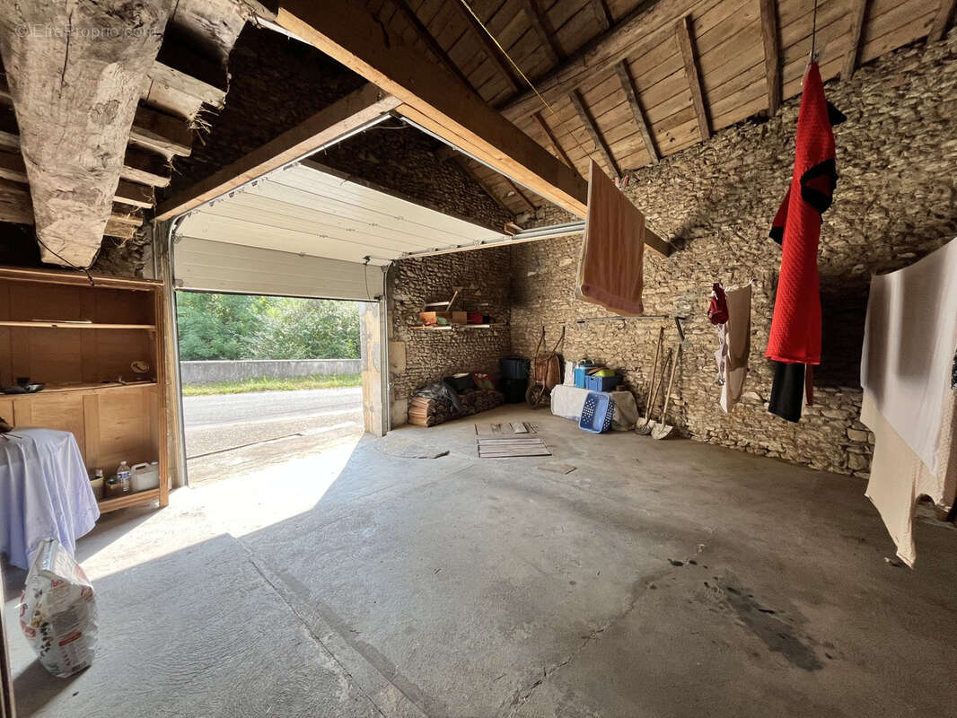 Maison à LOUZAC-SAINT-ANDRE