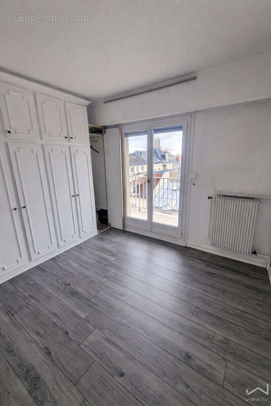 T2 de 43 m2 avec balcon, cave et box en sous-sol   hyper-centre - photo 6