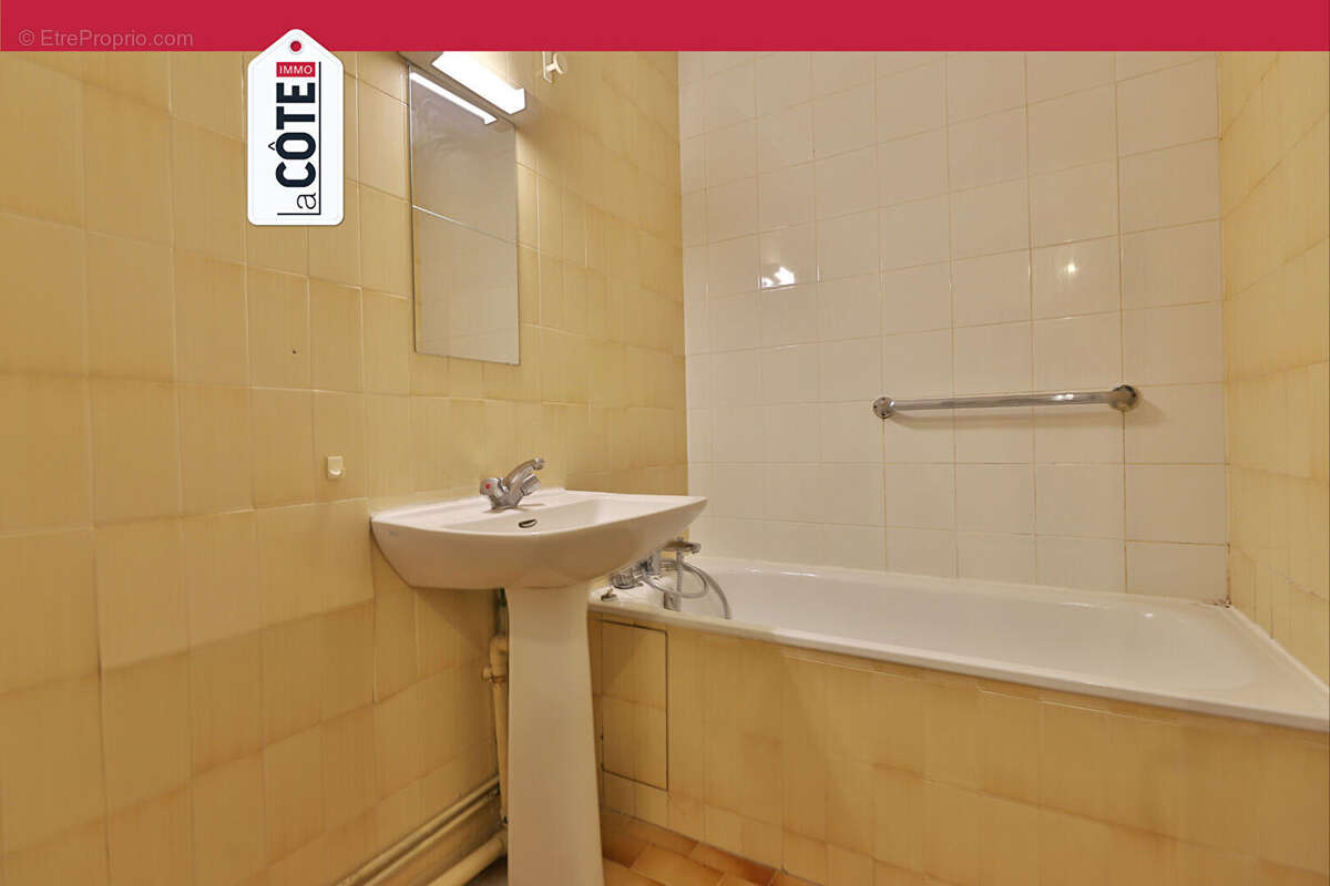 Appartement à CARRY-LE-ROUET
