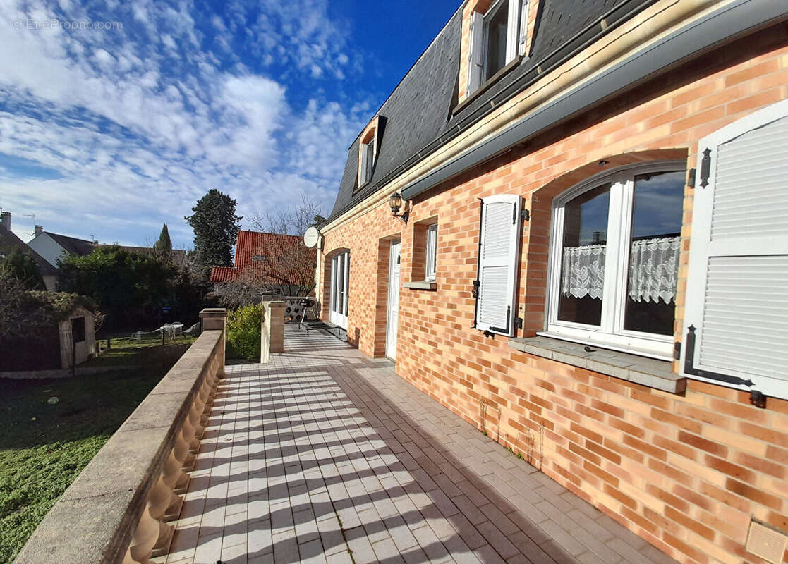 Maison Eaubonne 7 pièce(s) 190.59 m2 - photo 7