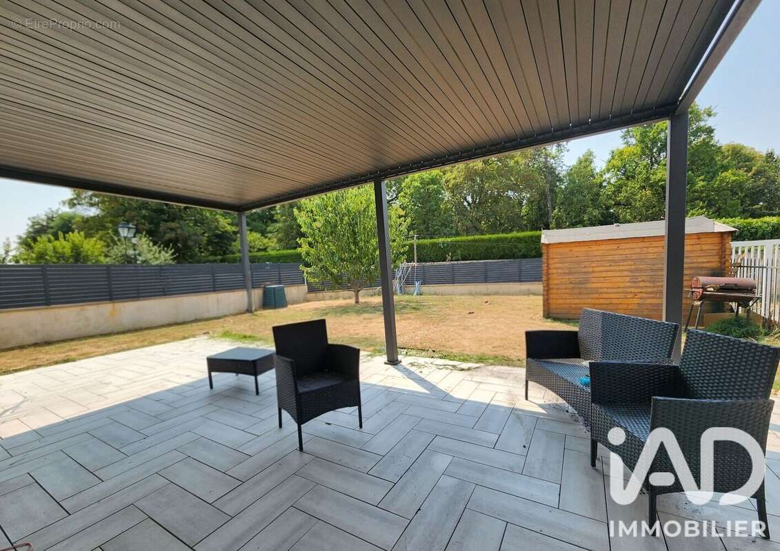 Maison 103 m² à Grisy-Suisnes  - photo 3