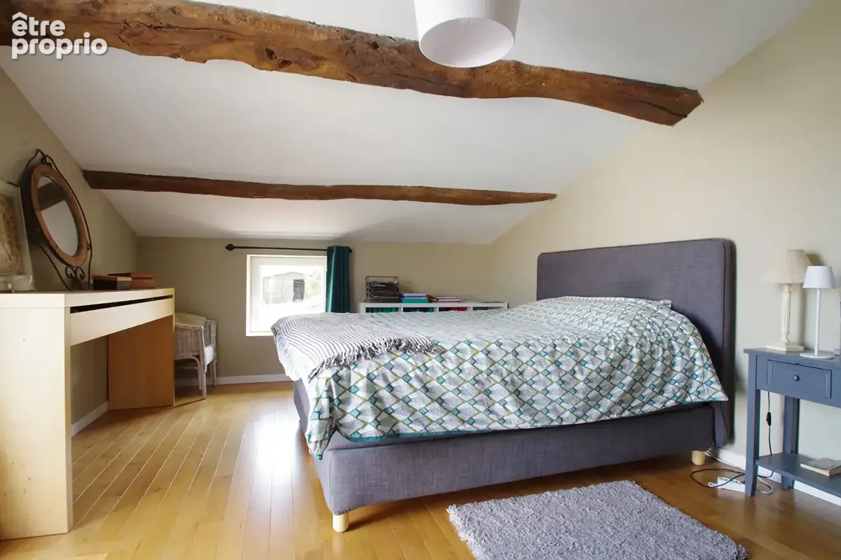 Authenticité et charme pour cette belle maison familiale - photo 8