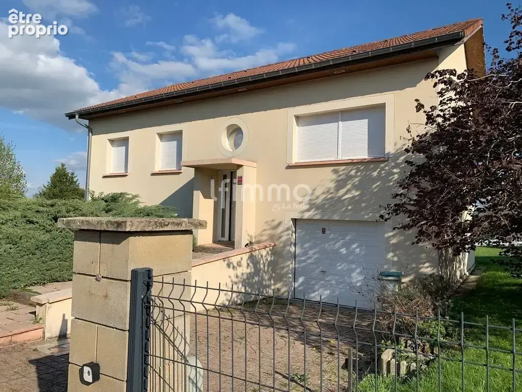 Maison à CHARMES