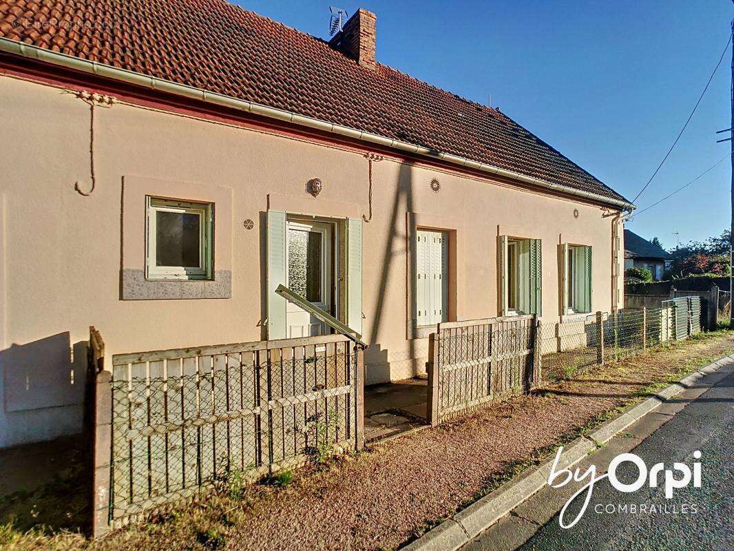 Maison à COMMENTRY