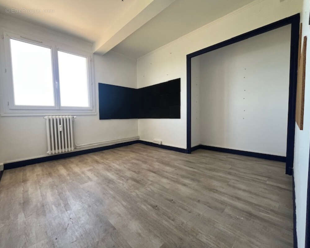 Appartement à SAINT-GERMAIN-DES-FOSSES