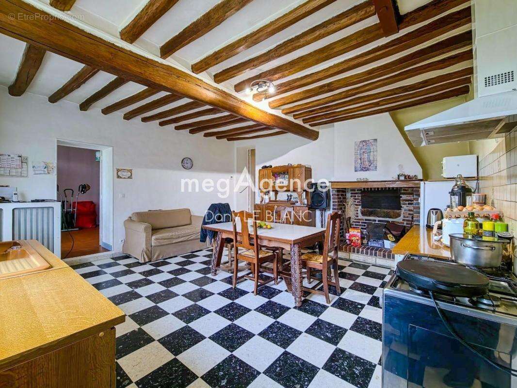 Ensemble immobilier – 4 appartements + maison + grange - photo 7