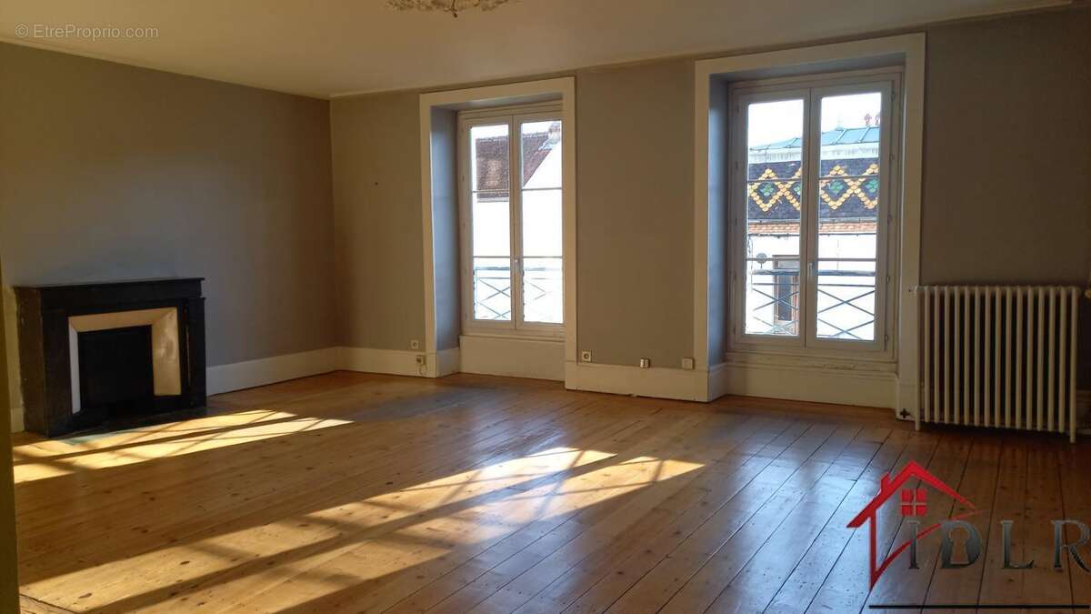 Appartement à LONS-LE-SAUNIER