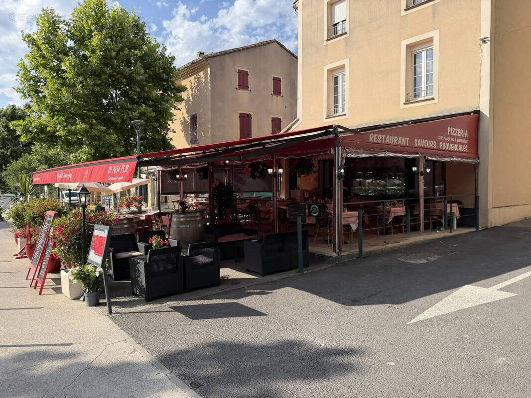Commerce à MALAUCENE